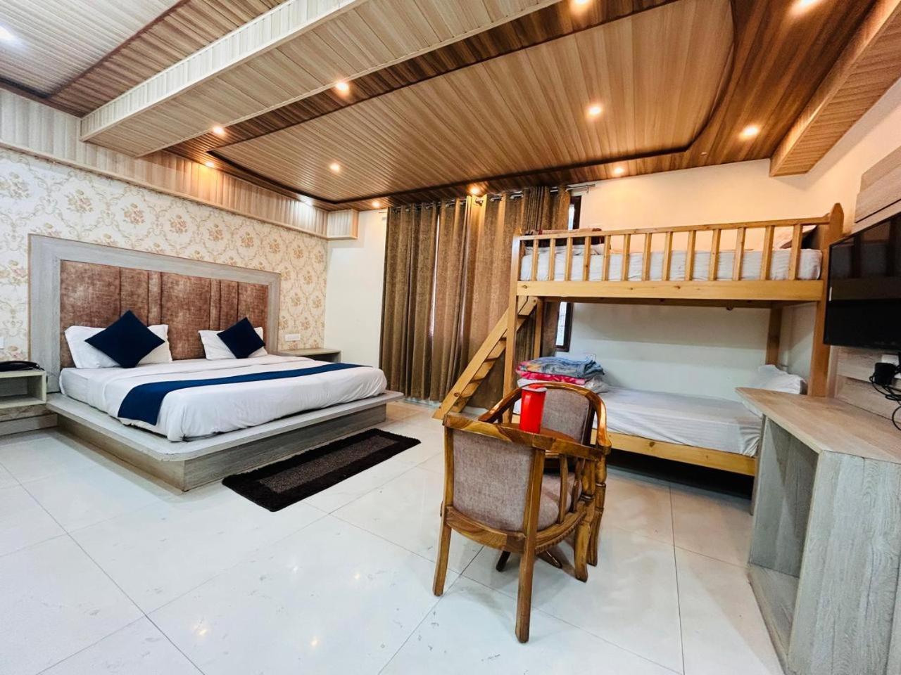 Yog Maya Regency B&B Simlá Kültér fotó