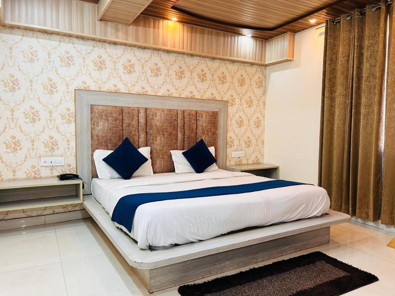 Yog Maya Regency B&B Simlá Kültér fotó