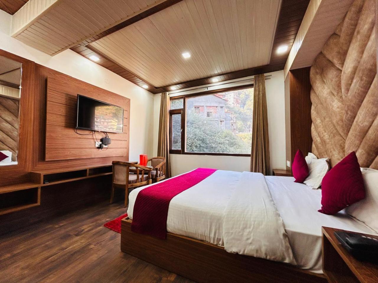 Yog Maya Regency B&B Simlá Kültér fotó