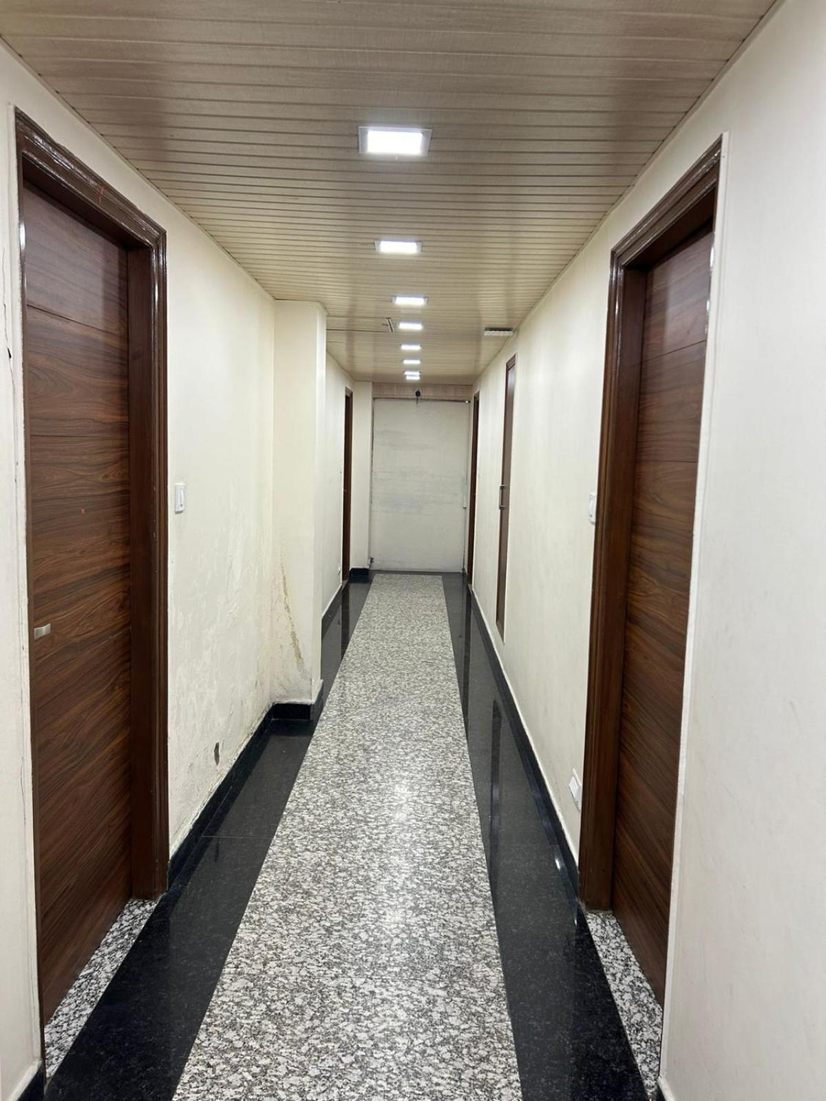 Yog Maya Regency B&B Simlá Kültér fotó