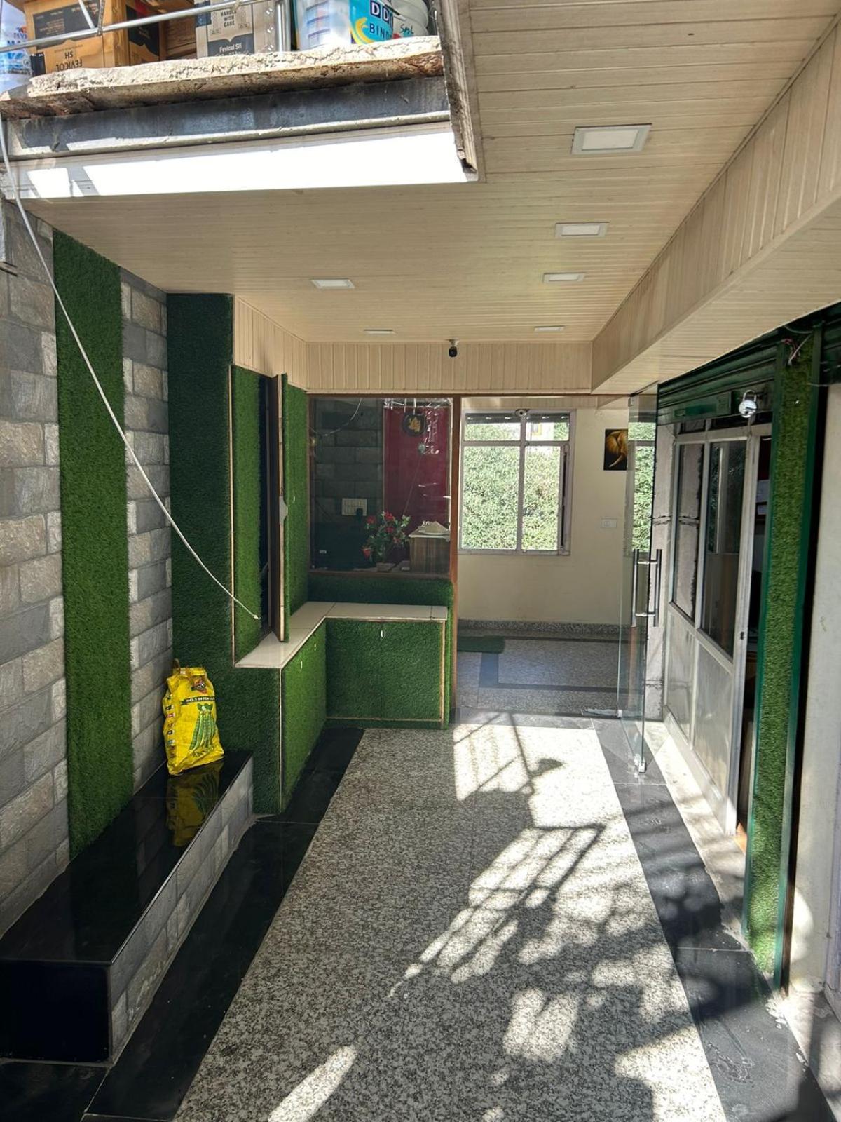 Yog Maya Regency B&B Simlá Kültér fotó