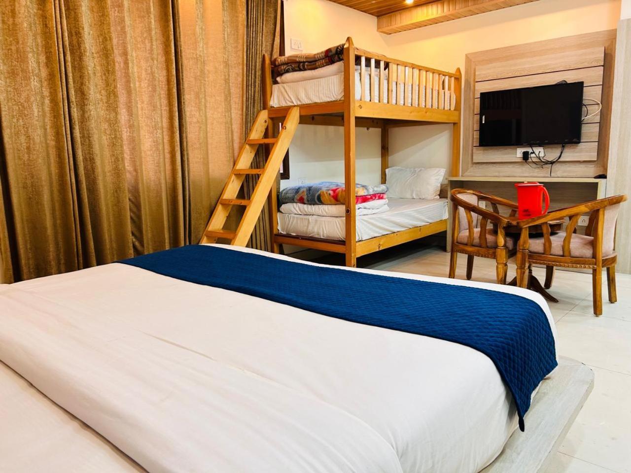 Yog Maya Regency B&B Simlá Kültér fotó