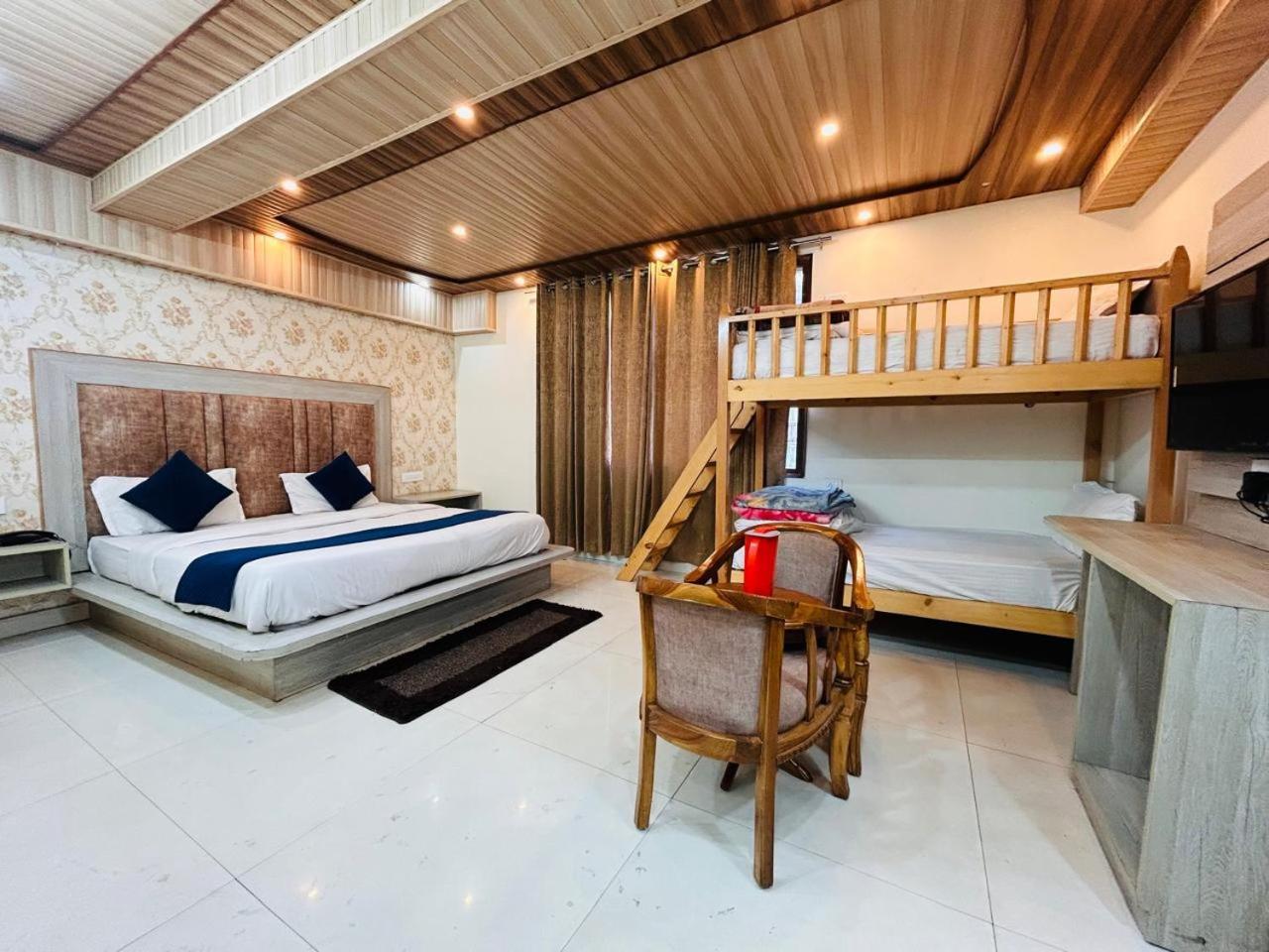 Yog Maya Regency B&B Simlá Kültér fotó